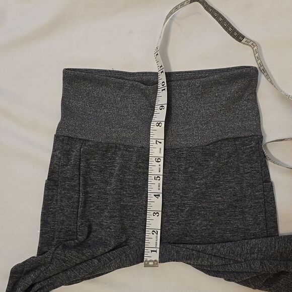 Gymshark Sol Lift Leggings - Grey small - Picture 5 of 10